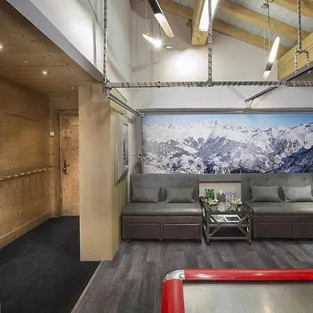 Chalet Chalet luxueux avec piscine proche du centre - FR-1-564-156 Courchevel